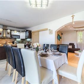 6 bedroom villa with pool in Milna, Brac Island sleeps 11